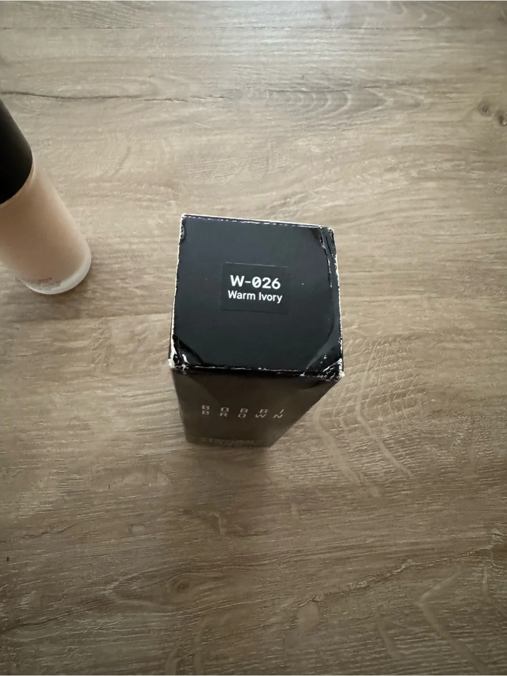 Bobbi Brown Weightless Skin Foundation - warm ivory BNWT